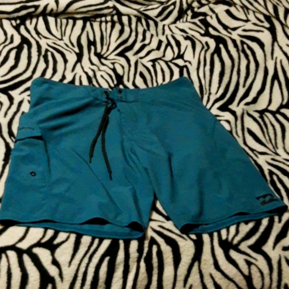 Billabong sz34 Shorts Mens